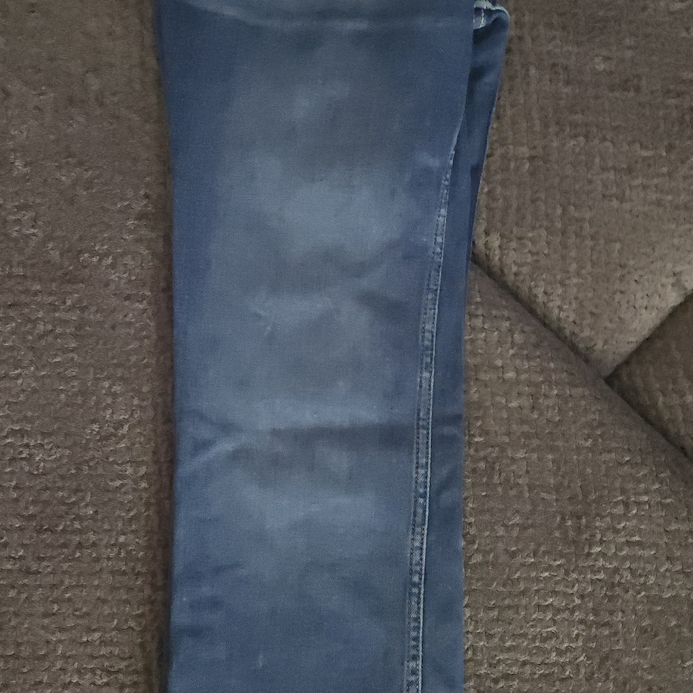 Size 5 Wrangler Boot Cut  Jeans with Cute Back Pockets - Picture 4 of 7